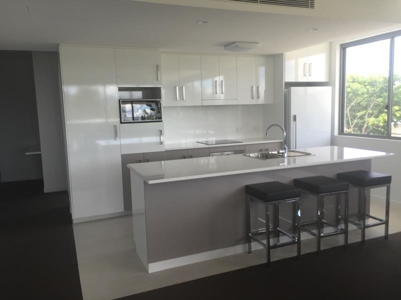 204/2-4 Victoria Parade, Rockhampton City QLD 4700